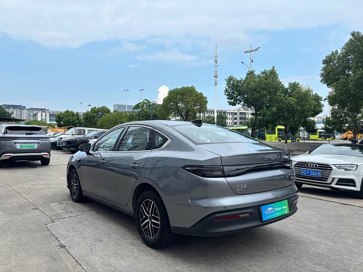 BYD Seal 05 DM-i Hybrid, 2024 — фото 7 из 9