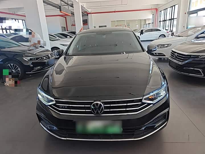 Volkswagen Magotan GTE Hybrid, 2023 — фото 3 из 9