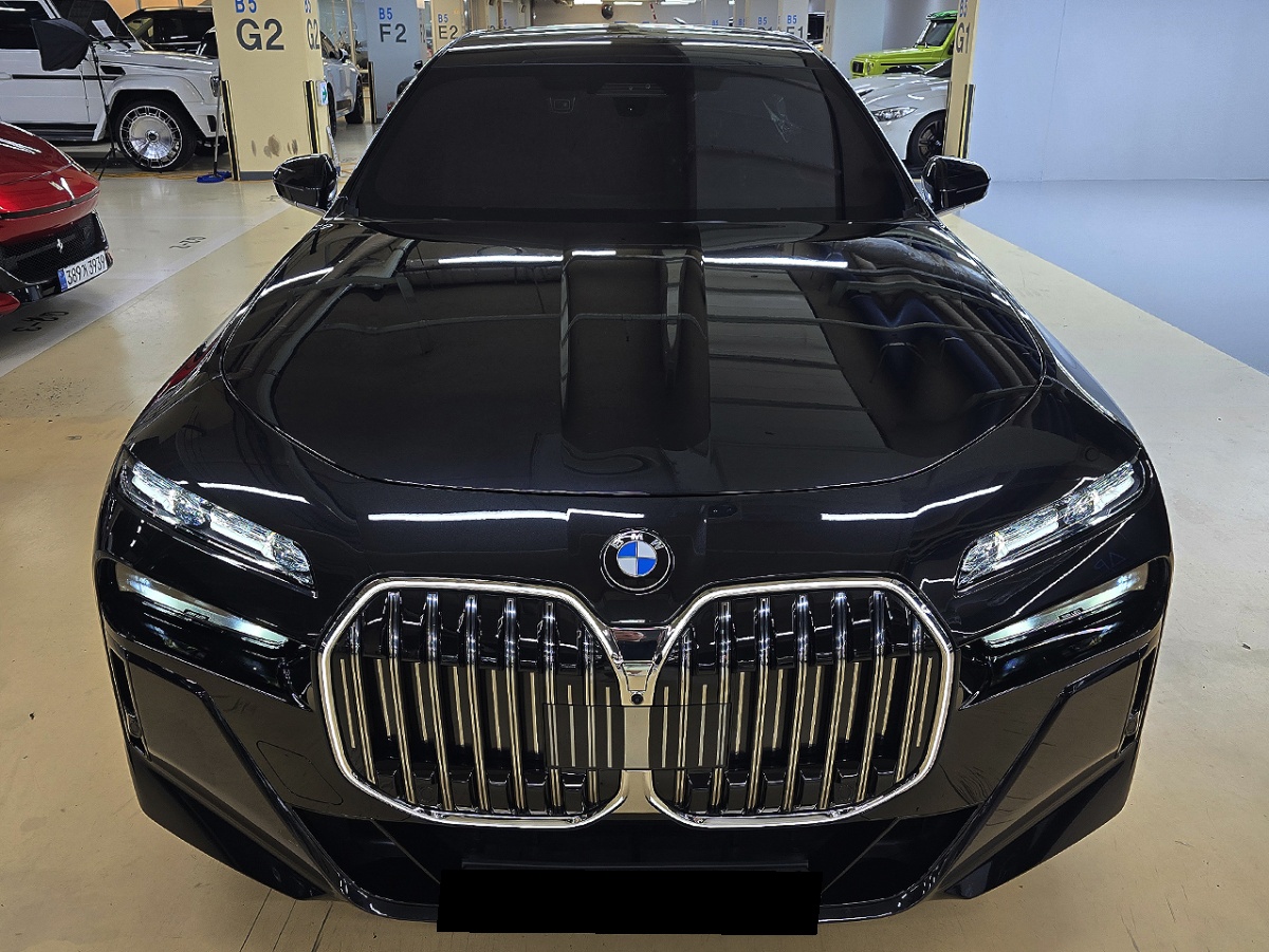BMW 7 Series, 2025 — фото 5 из 12