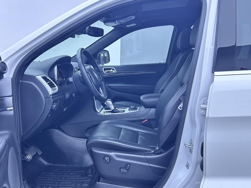 Jeep Grand Cherokee, 2022 — фото 10 из 12