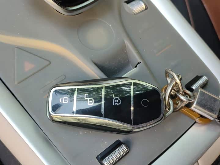 BYD Song Pro Hybrid, 2024 — фото 9 из 9