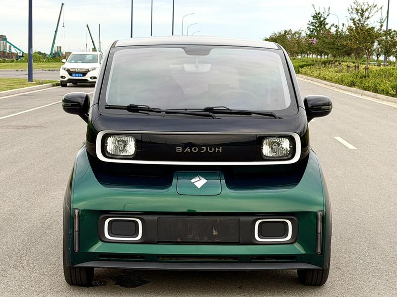 Baojun KiWi EV, 2021 — фото 2 из 9