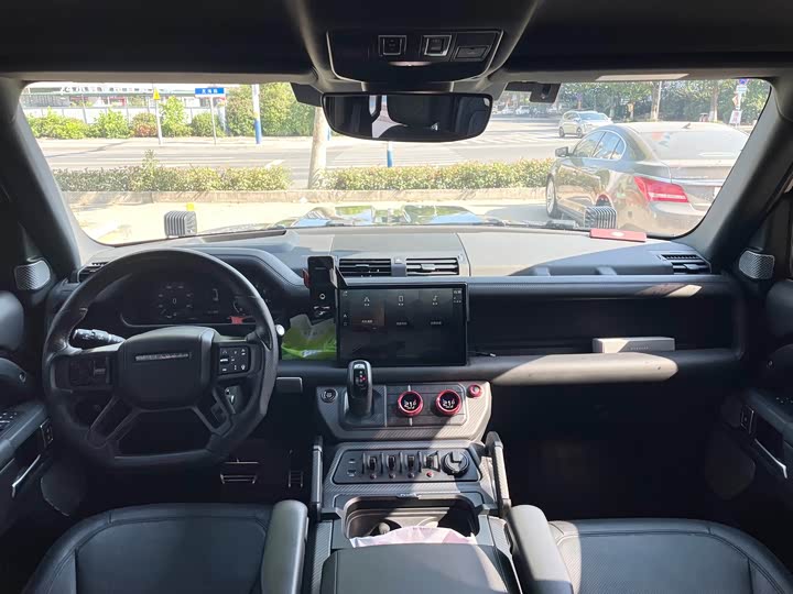 Land Rover Defender, 2023 — фото 4 из 9