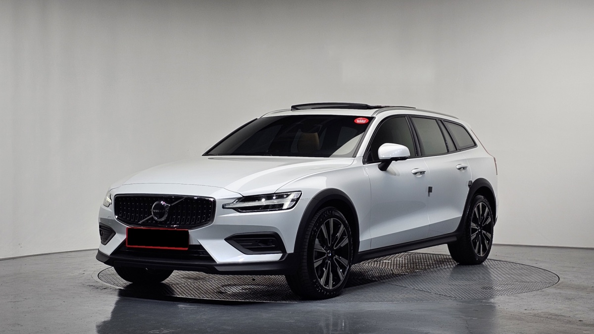 Volvo V60, 2024 — купить в Иванове под ключ