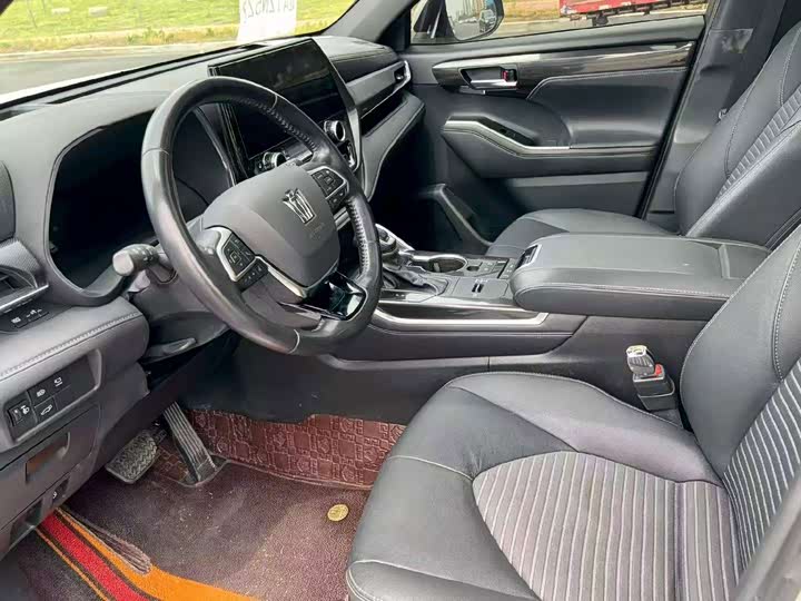 Toyota Crown Kluger, 2023 — фото 4 из 9