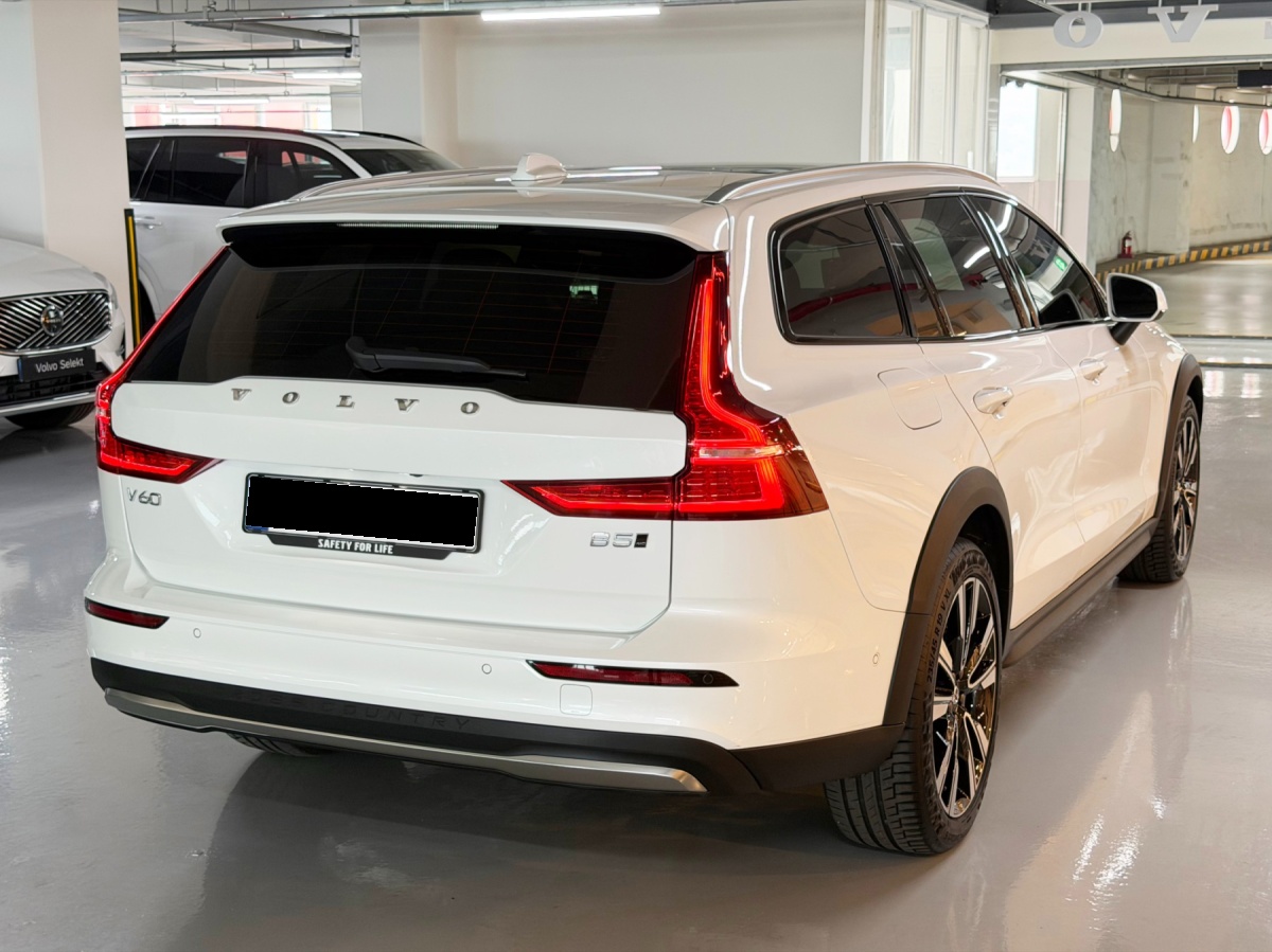 Volvo V60, 2025 — фото 2 из 12