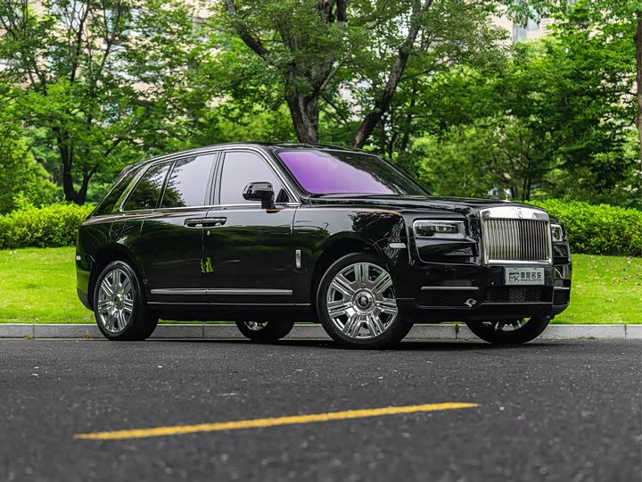 Rolls-Royce Cullinan, 2022 — фото 3 из 9