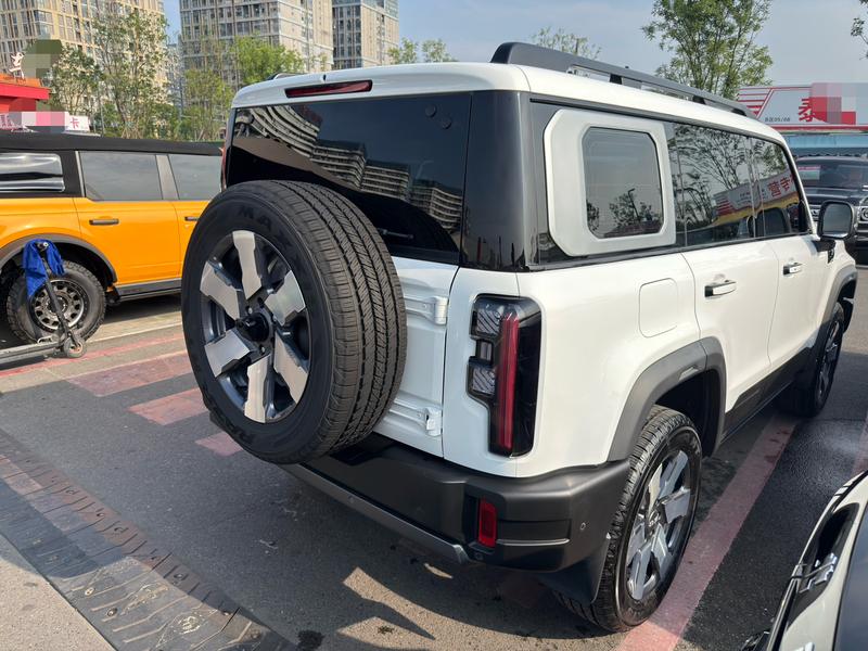 BAIC Beijing BJ40 Hybrid, 2025 — фото 6 из 12