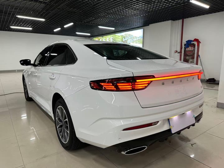 Geely Preface, 2023 — фото 8 из 12