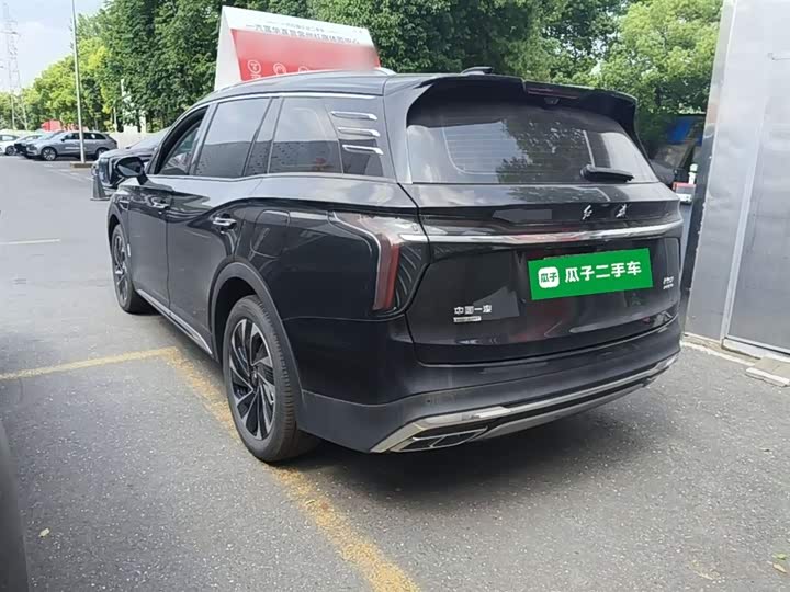 Hongqi HS7 Hybrid, 2024 — фото 5 из 9