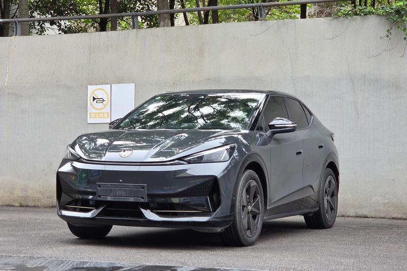 Volkswagen ID.Unyx 06, 2025 — купить в Оренбурге под ключ