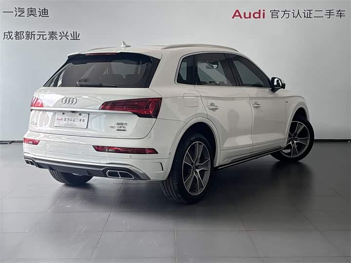 Audi Q5L, 2023 — фото 4 из 9