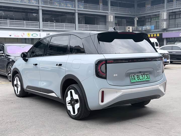 BAIC Arcfox Kaola, 2023 — фото 4 из 9