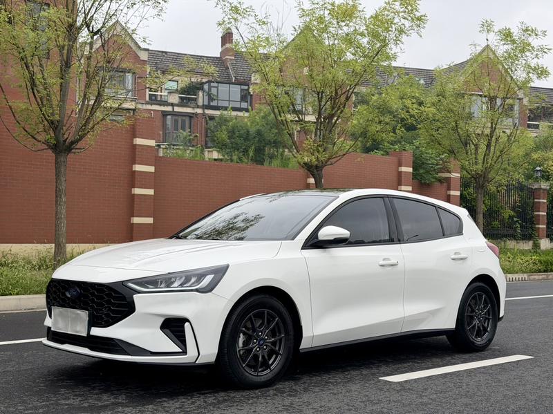 Ford Focus, 2022 — купить в Ульяновске под ключ