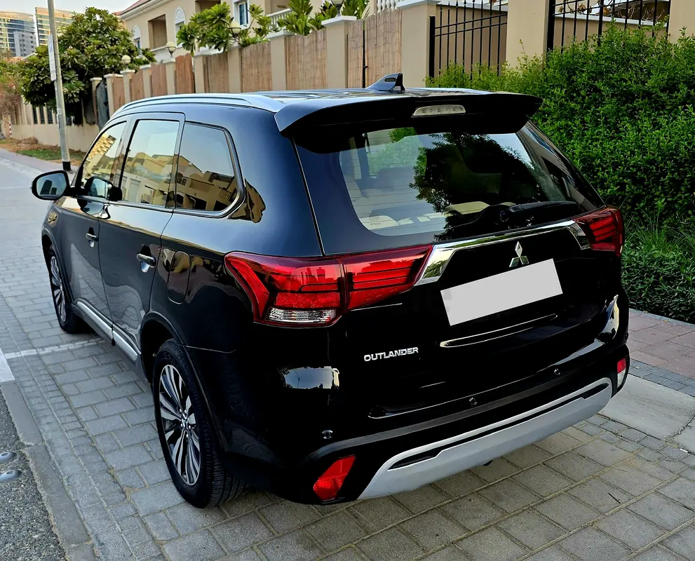 Mitsubishi Outlander, 2023 — фото 7 из 10