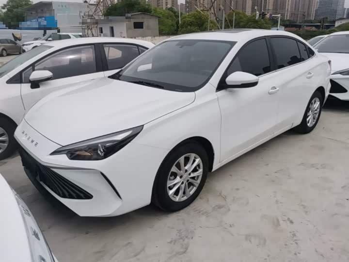 Roewe i5, 2025 — купить в Самаре под ключ
