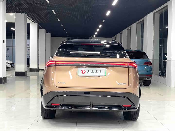 Nissan Ariya EV, 2022 — фото 5 из 9