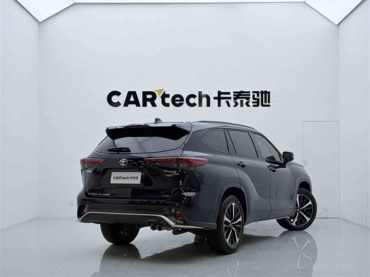 Toyota Crown Kluger, 2023 — фото 5 из 9