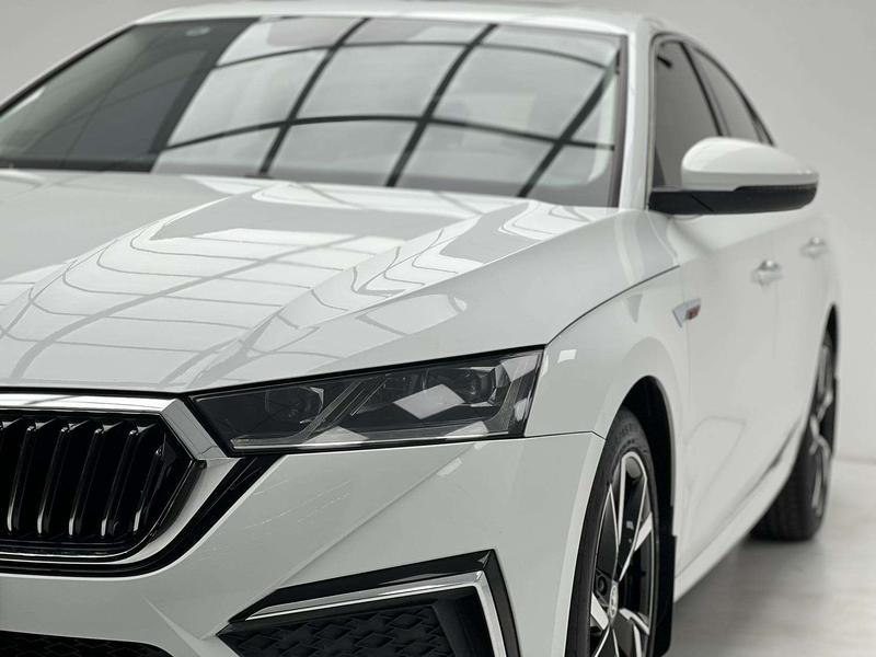 Skoda Octavia Pro, 2023 — фото 7 из 12