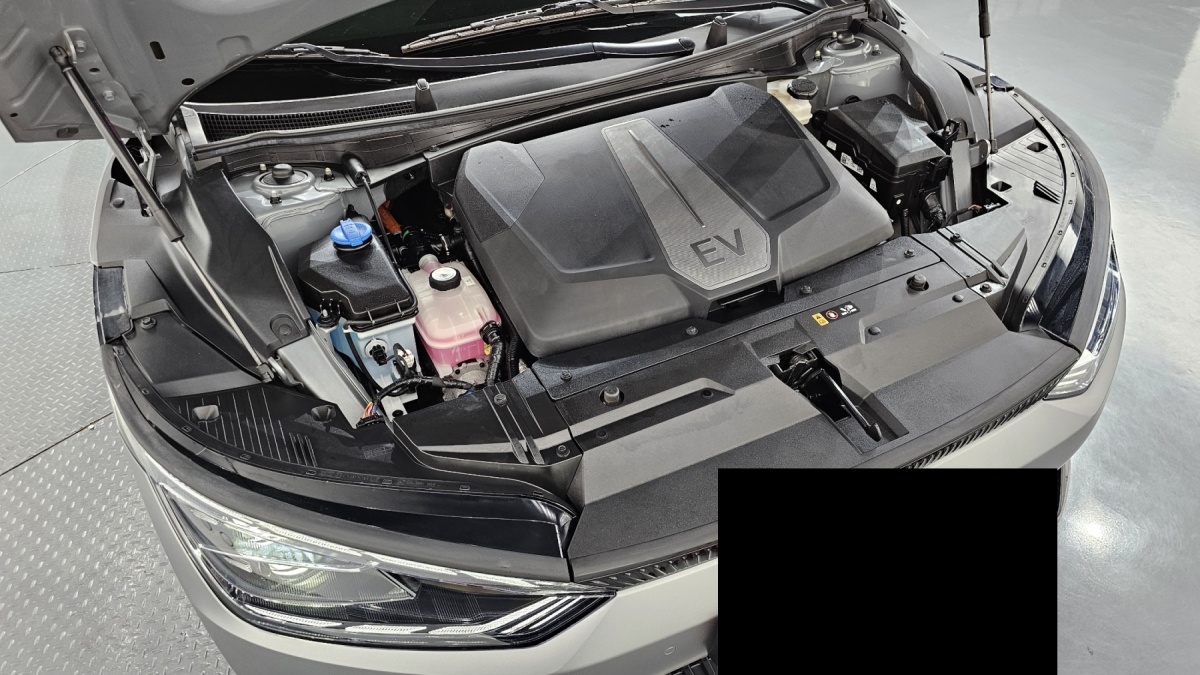 Kia EV6, 2023 — фото 6 из 12