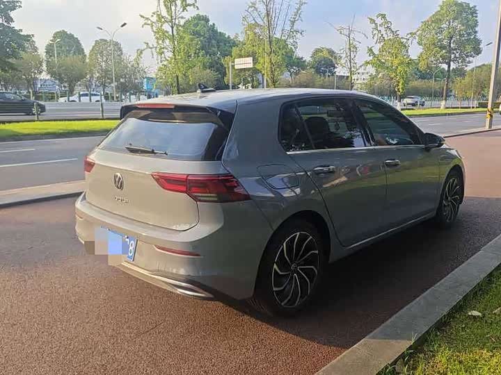 Volkswagen Golf, 2022 — фото 8 из 9