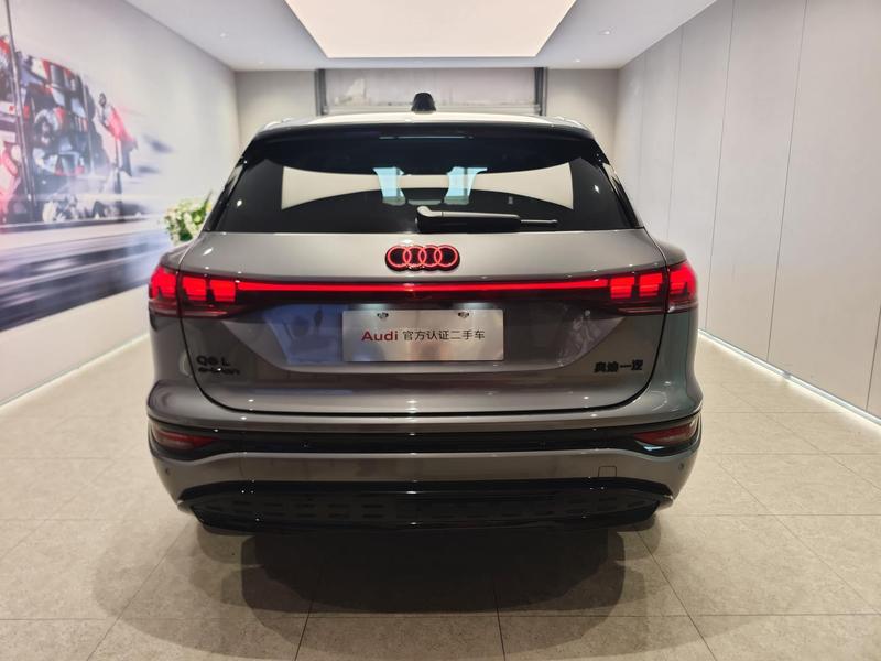 Audi Q6L e-tron, 2025 — фото 3 из 9