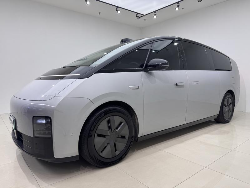 LiXiang Mega, 2023 — купить в Чебоксарах под ключ