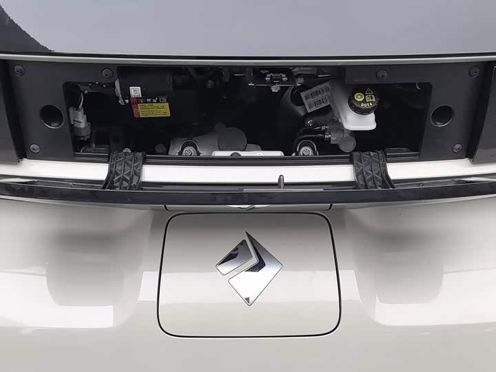 Baojun KiWi EV, 2022 — фото 6 из 9