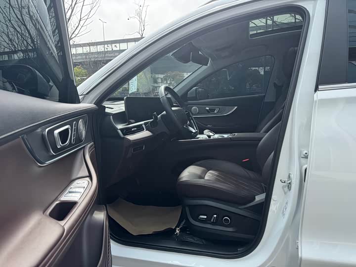 Chery Tiggo 8 Pro, 2023 — фото 7 из 9
