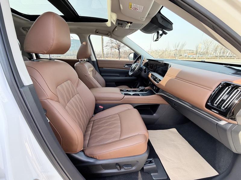 Nissan Pathfinder, 2023 — фото 12 из 12