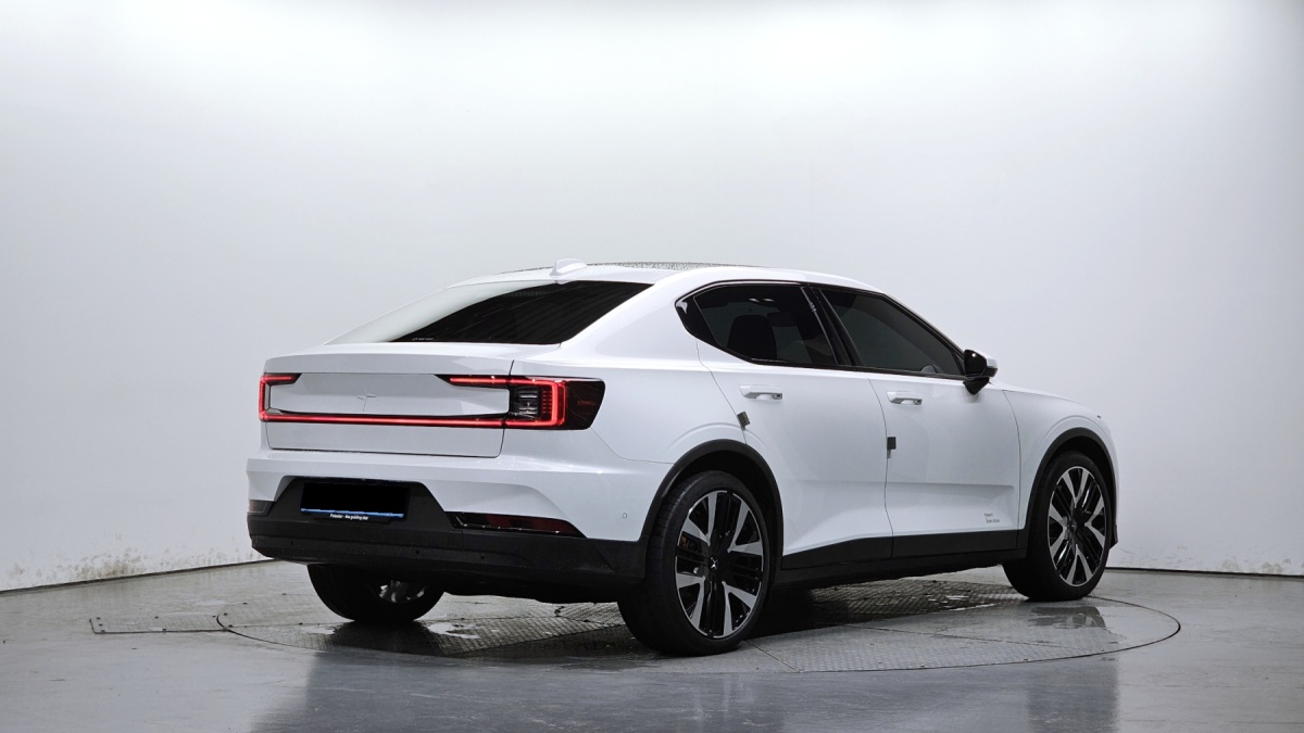 Polestar 2, 2024 — фото 2 из 12