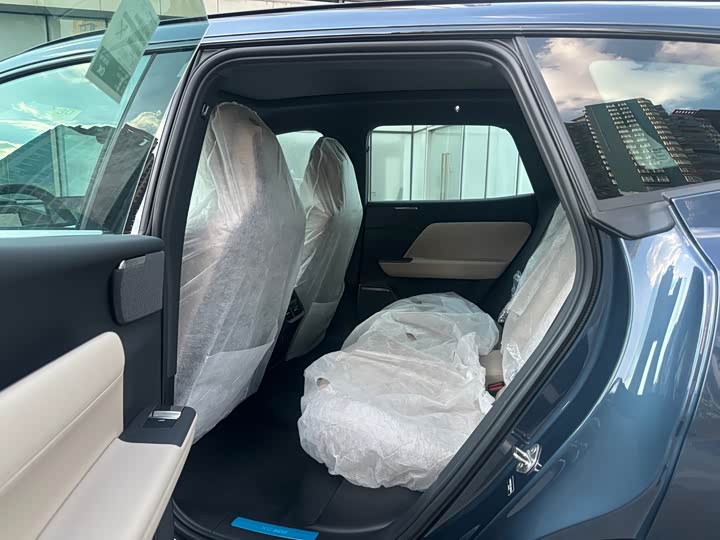 Volvo XC70 Hybrid, 2025 — фото 9 из 9