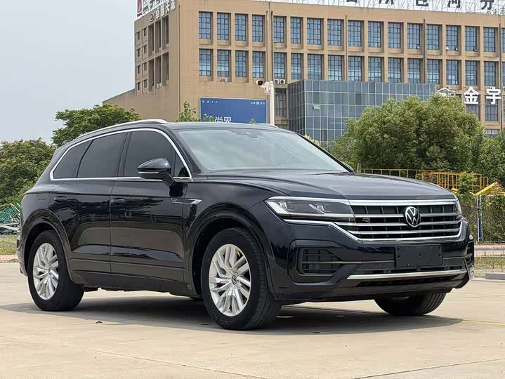 Volkswagen Touareg, 2022 — фото 6 из 9
