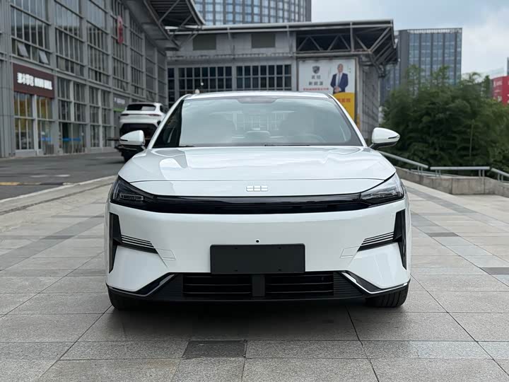 Geely Galaxy L6, 2026 — фото 2 из 9