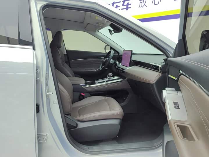 GAC Trumpchi GS4, 2024 — фото 8 из 9