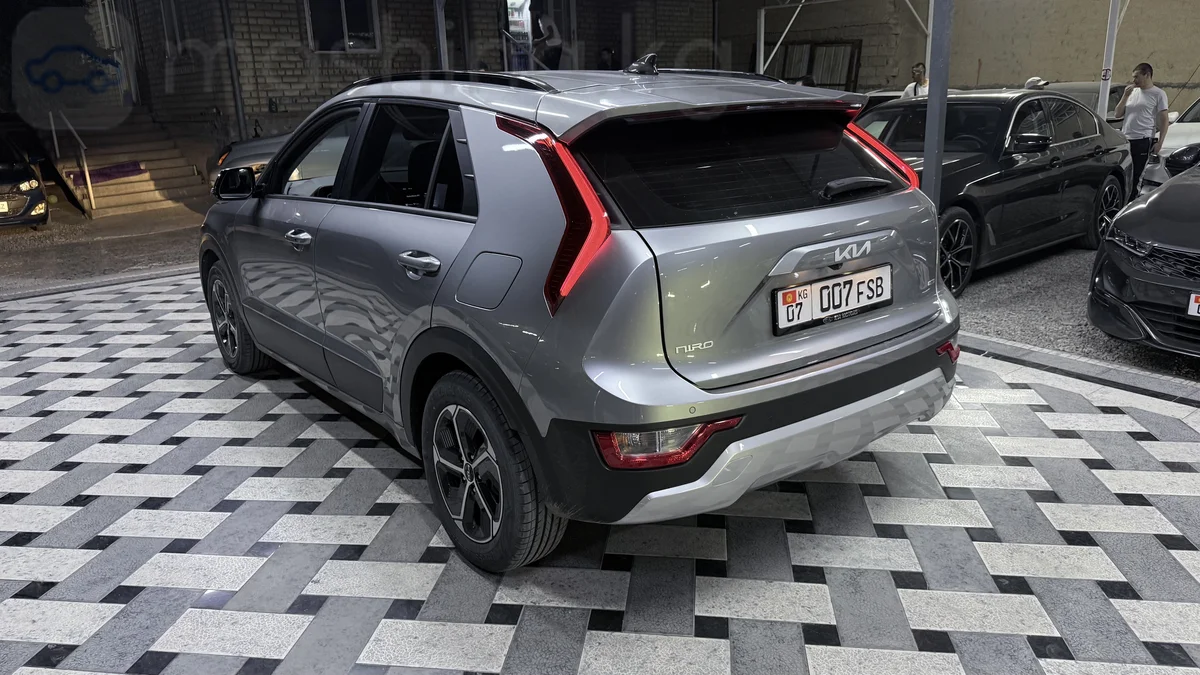 Kia Niro, 2022 — фото 4 из 12
