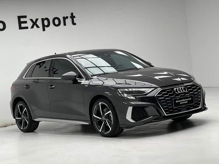 Audi A3, 2023 — фото 3 из 9