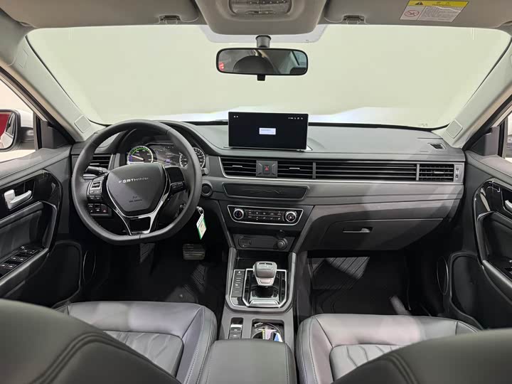 Dongfeng Forthing S60 EV, 2024 — фото 7 из 9