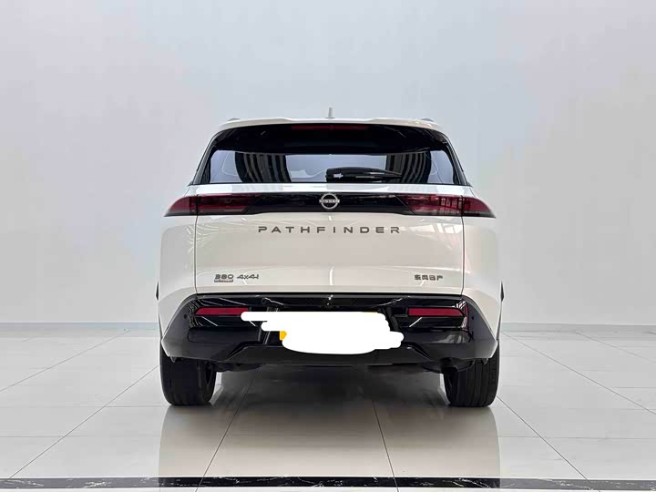 Nissan Pathfinder, 2023 — фото 4 из 9