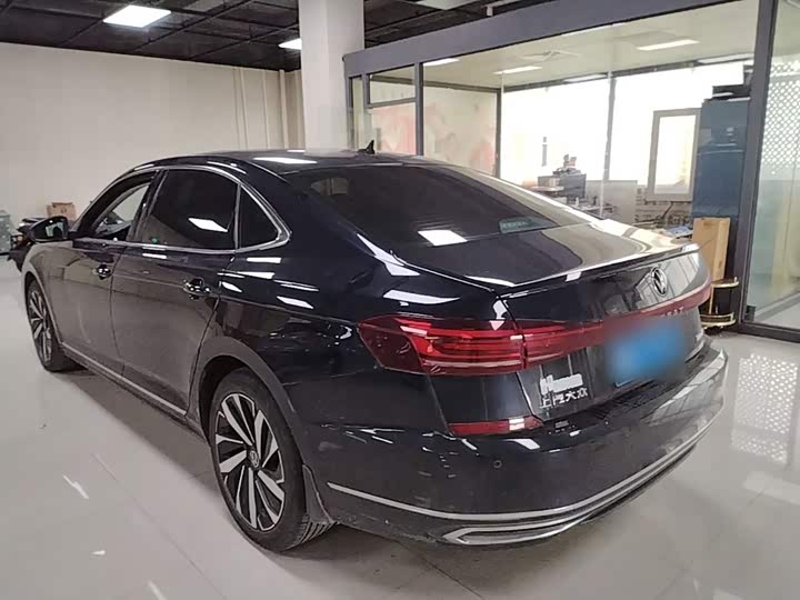 Volkswagen Passat, 2023 — фото 5 из 9