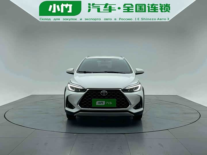 Toyota Yaris L Hatchback, 2022 — фото 2 из 9