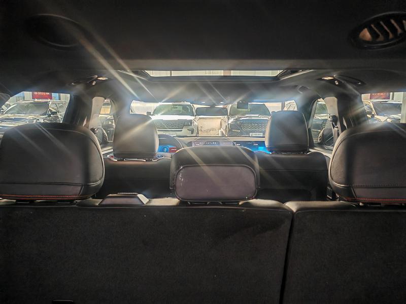 Ford Explorer, 2023 — фото 7 из 12