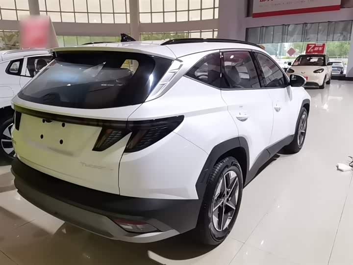 Hyundai Tucson L, 2025 — фото 7 из 9