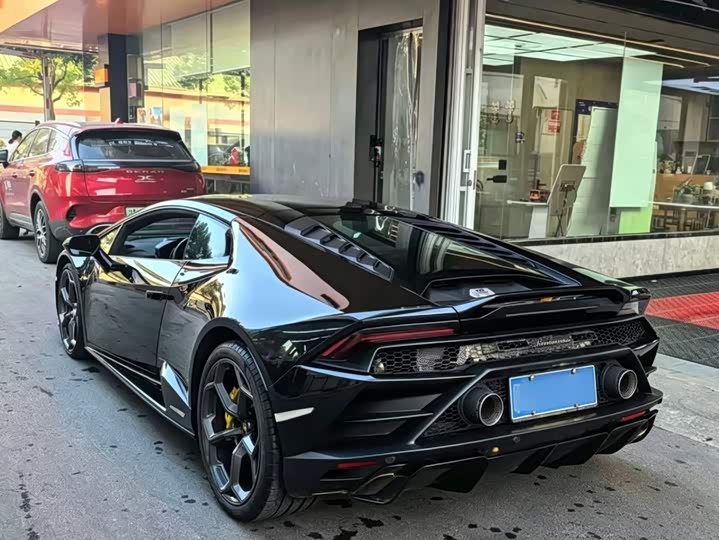 Lamborghini Huracán, 2023 — фото 4 из 9