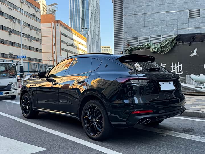 Maserati Levante, 2021 — фото 4 из 9