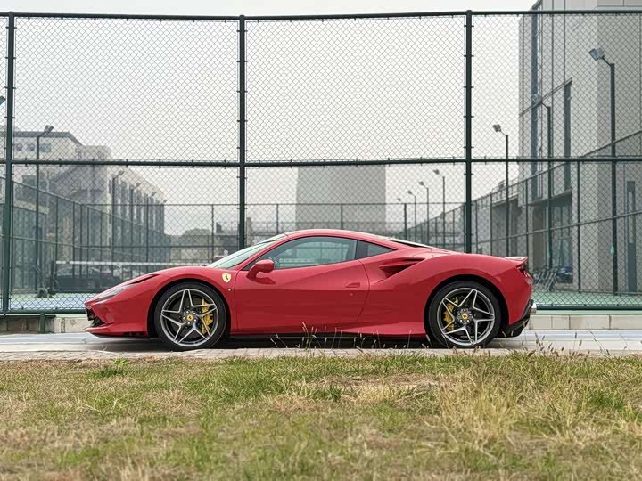 Ferrari F8, 2021 — фото 3 из 9