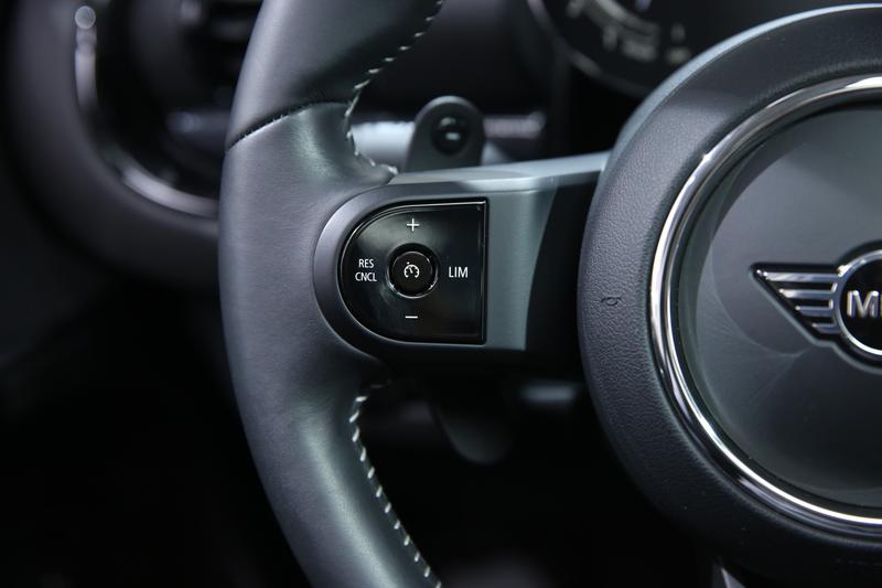 Mini Clubman, 2022 — фото 11 из 12