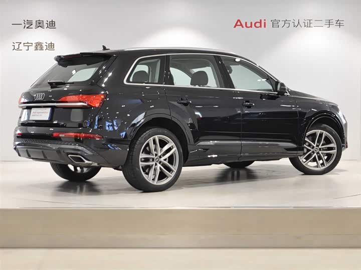 Audi Q7, 2024 — фото 4 из 9
