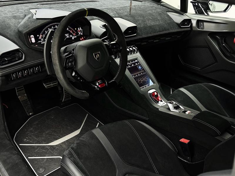 Lamborghini Huracán, 2022 — фото 7 из 10