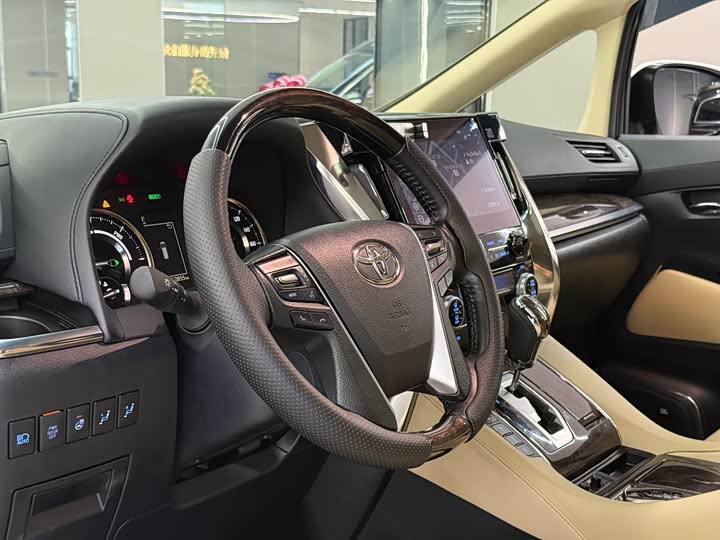 Toyota Vellfire, 2022 — фото 5 из 9